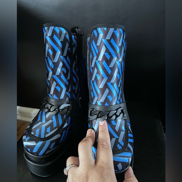 Platform Printed Booties - Picture 14 of 14